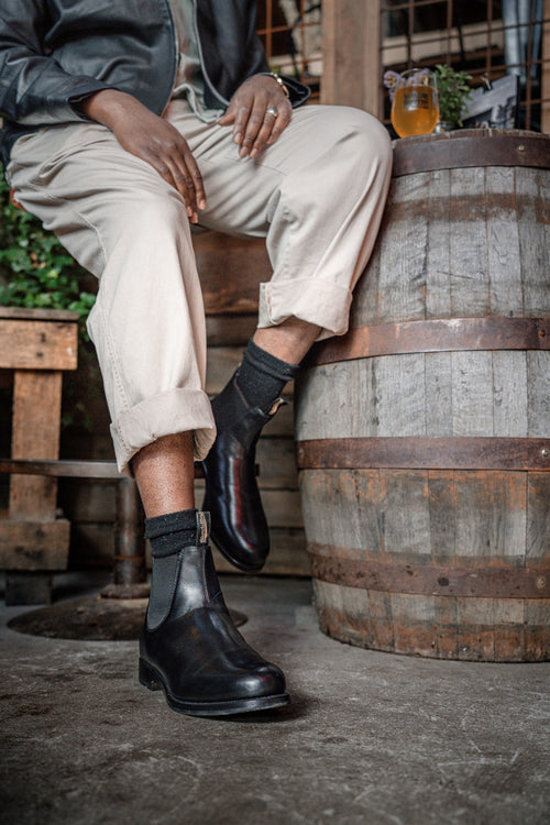 Lifestyle Men 4 image of Blundstone Men's Heritage #156 in Black