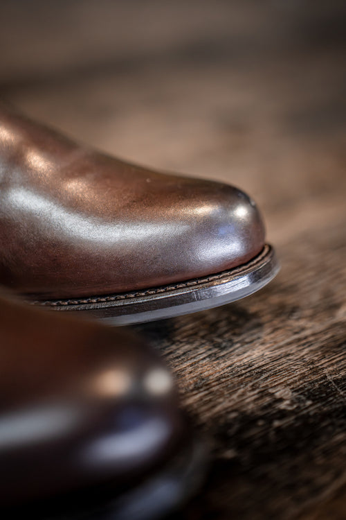 Lifestyle Women 1 image of Blundstone Women's Heritage #157 in Brown