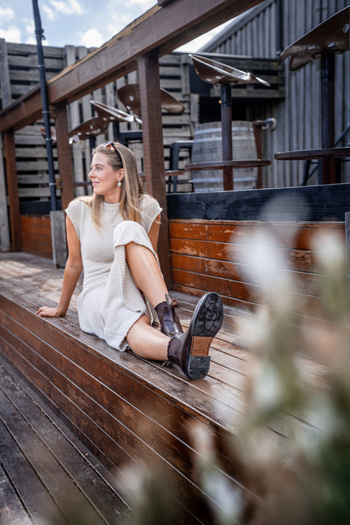 Lifestyle Women 10 image of Blundstone Women's Heritage #157 in Brown