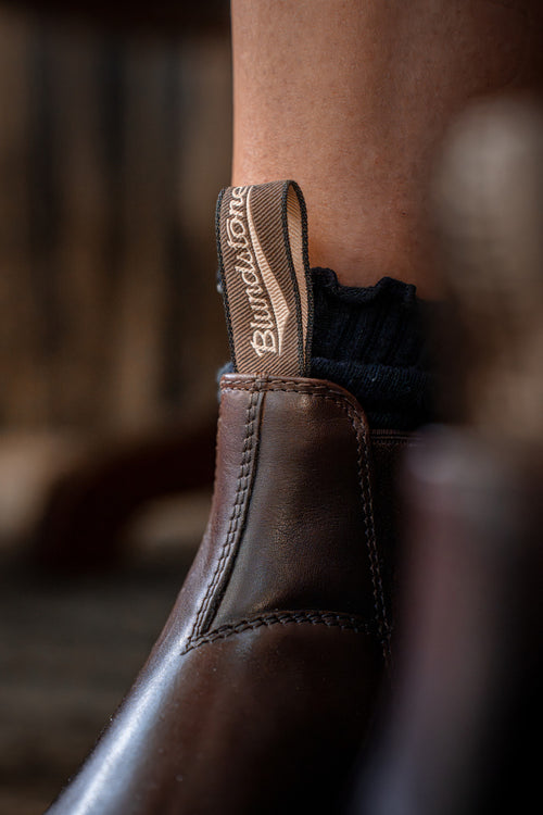 Lifestyle Women 6 image of Blundstone Women's Heritage #157 in Brown