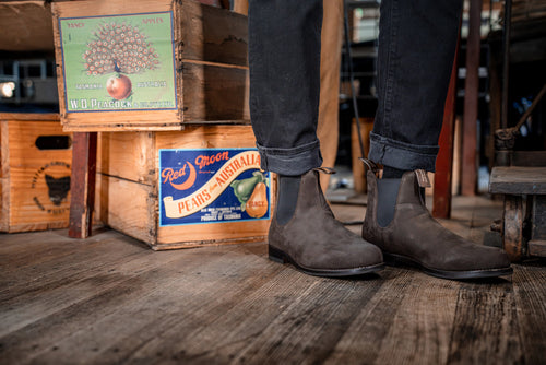 Lifestyle Men 1 image of Blundstone Men's Heritage #159 in Chocolate