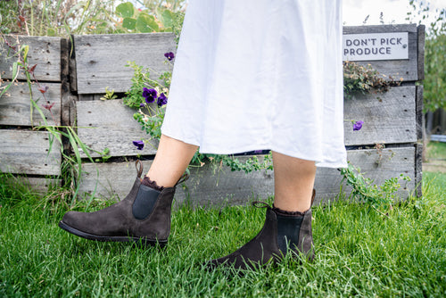 Lifestyle Women 6 image of Blundstone Women's Heritage #159 in Chocolate