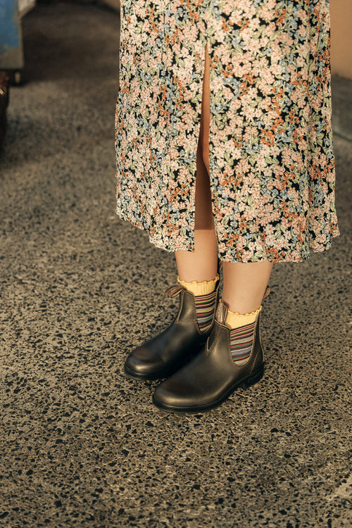 Lifestyle Women 6 image of Blundstone Women's Originals #1409 in Stout Brown / Stripes