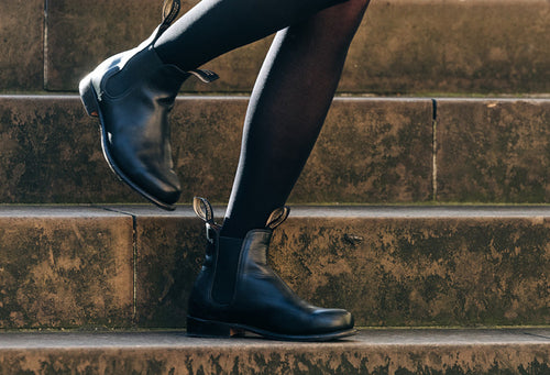 Lifestyle Women 7 image of Blundstone Women's Heritage #153 in Black