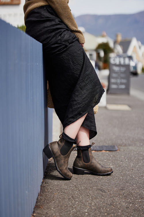 Lifestyle Women 6 image of Blundstone Women's Series #1677 in Rustic Brown