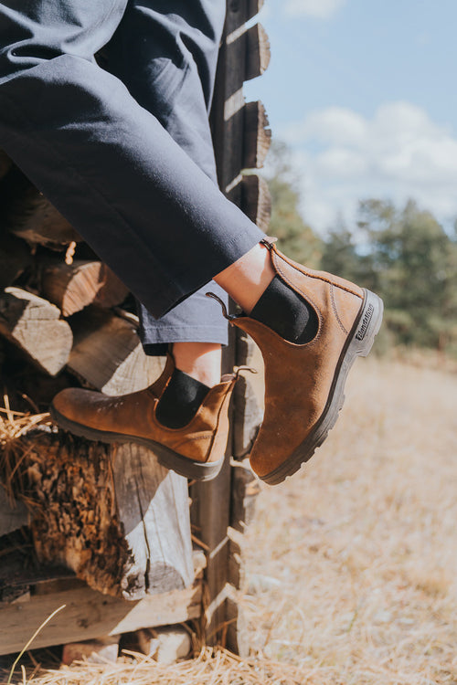 Lifestyle Women 2 image of Blundstone Women's Originals #1911 in Tobacco