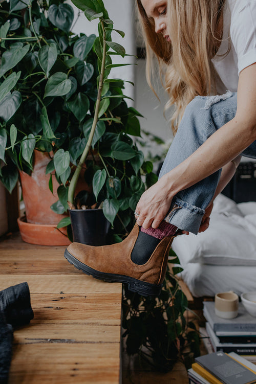 Lifestyle Women 3 image of Blundstone Women's Originals #1911 in Tobacco