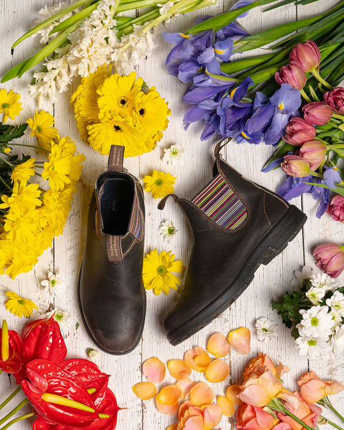 Lifestyle Women 1 image of Blundstone Women's Originals #1409 in Stout Brown / Stripes