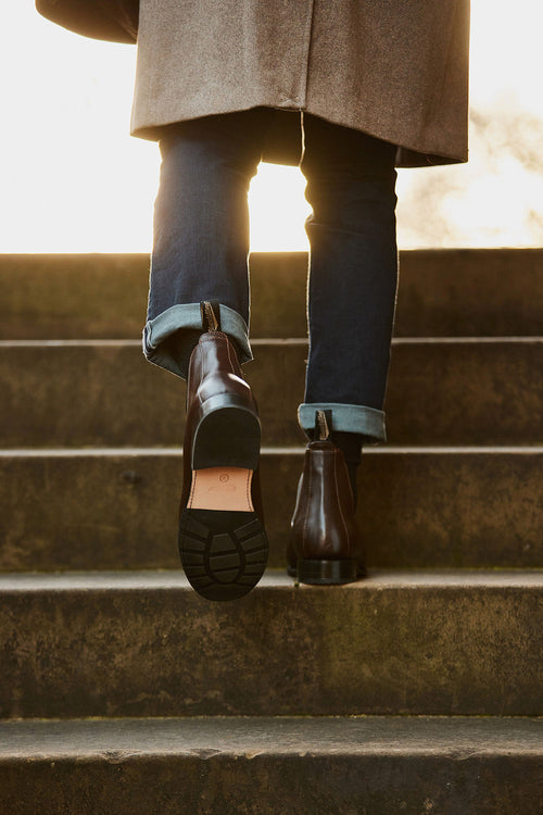Lifestyle Men 4 image of Blundstone Men's Heritage #155 in Brown