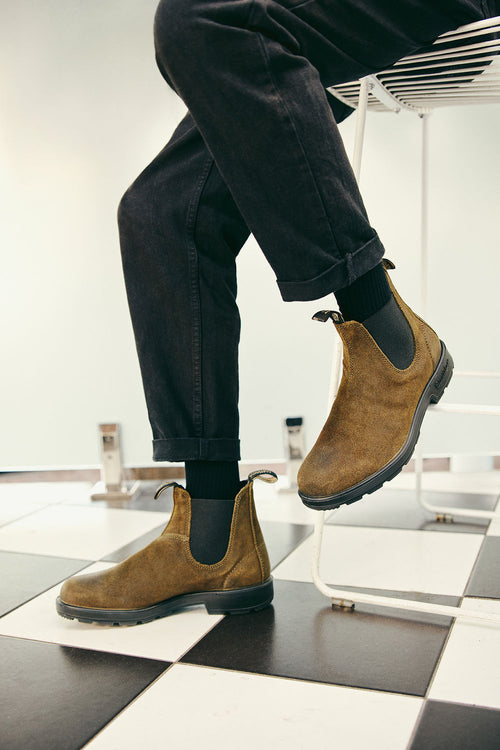 Lifestyle Men 8 image of Blundstone Men's Originals #1615 in Dark Olive