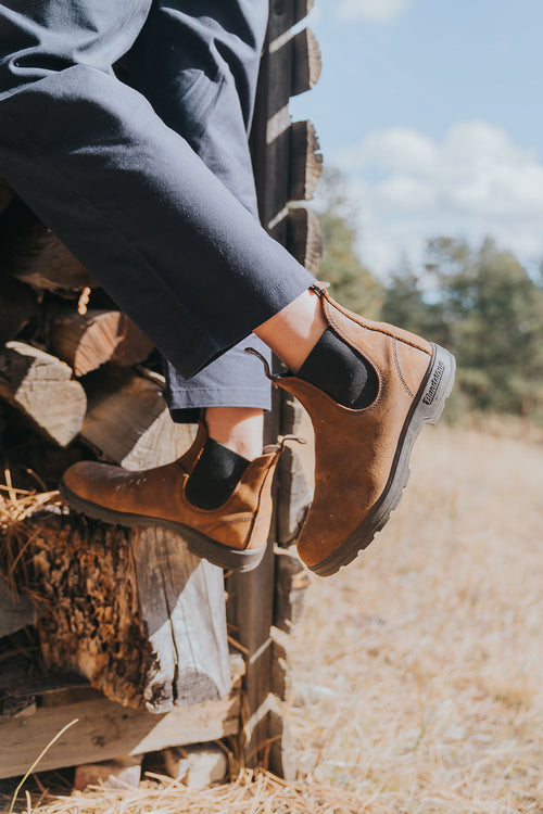 Lifestyle Women 2 image of Blundstone Women's Originals #1911 in Tobacco