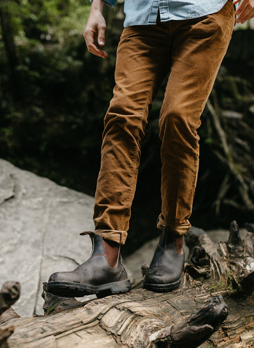 Lifestyle Men 6 image of Blundstone Men's Originals #500 in Stout Brown