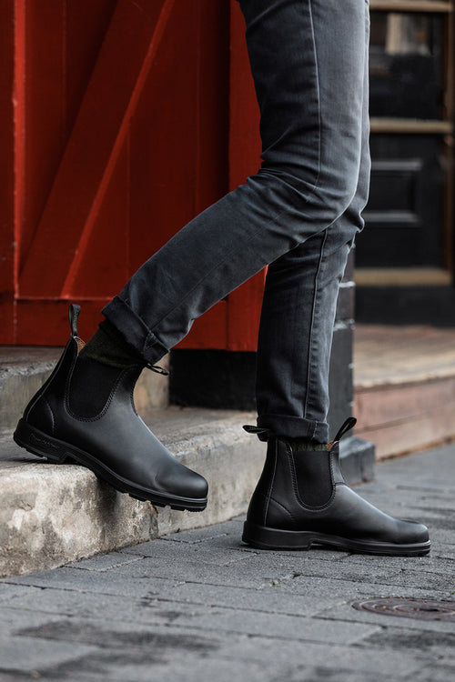 Lifestyle Men 10 image of Blundstone Men's Originals #2115 in Black