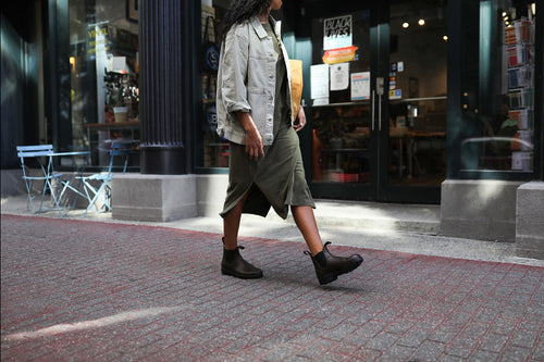 Lifestyle Women 2 image of Blundstone Women's Originals #2116 in Brown