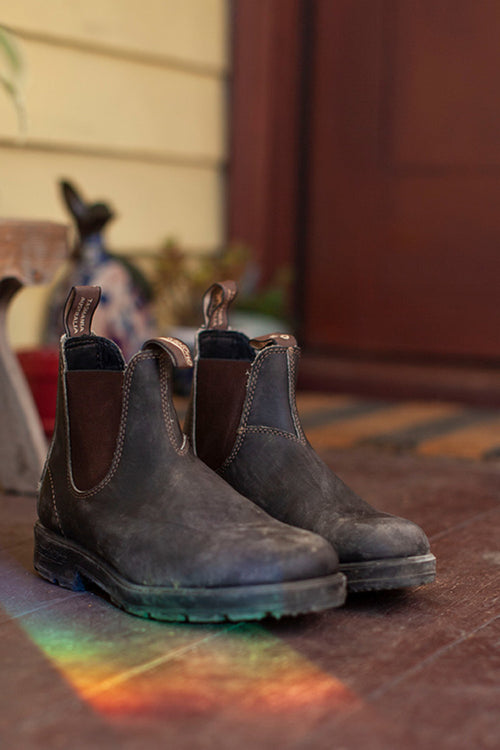 Lifestyle Women 5 image of Blundstone Women's Originals #500 in Stout Brown