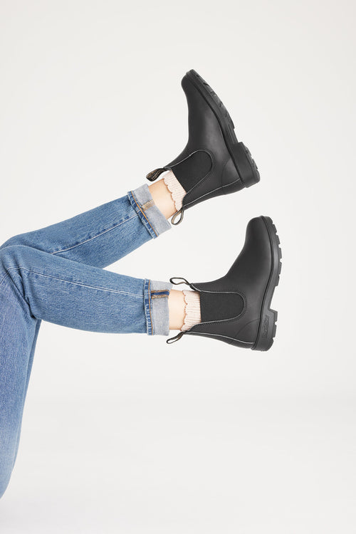 Lifestyle Women 10 image of Blundstone Women's Originals #510 in Black