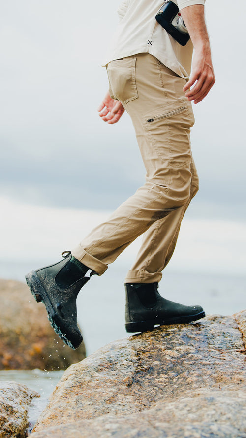 Lifestyle Men 1 image of Blundstone Men's Classics #587 in Rustic Black