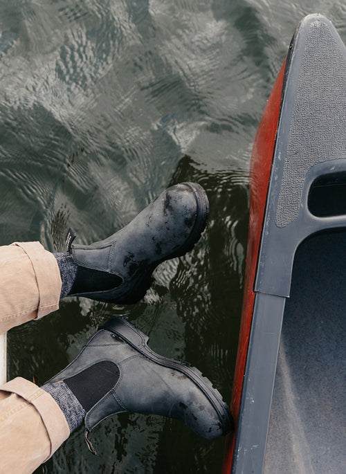 Lifestyle Men 5 image of Blundstone Men's Classics #587 in Rustic Black