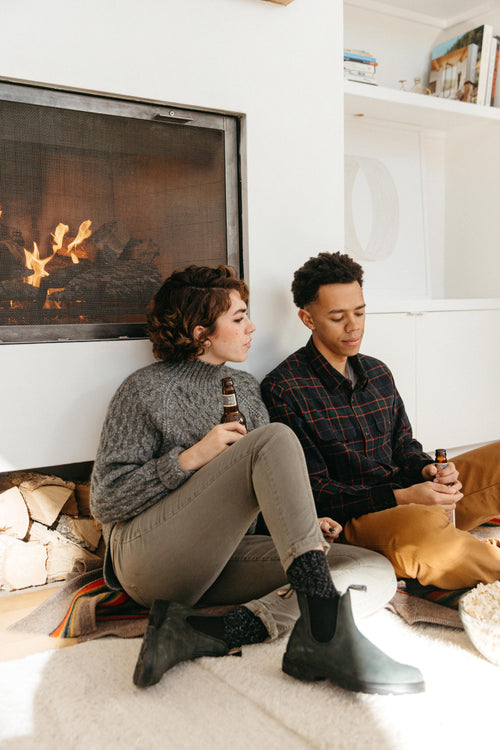 Lifestyle Women 1 image of Blundstone Women's Classics #587 in Rustic Black